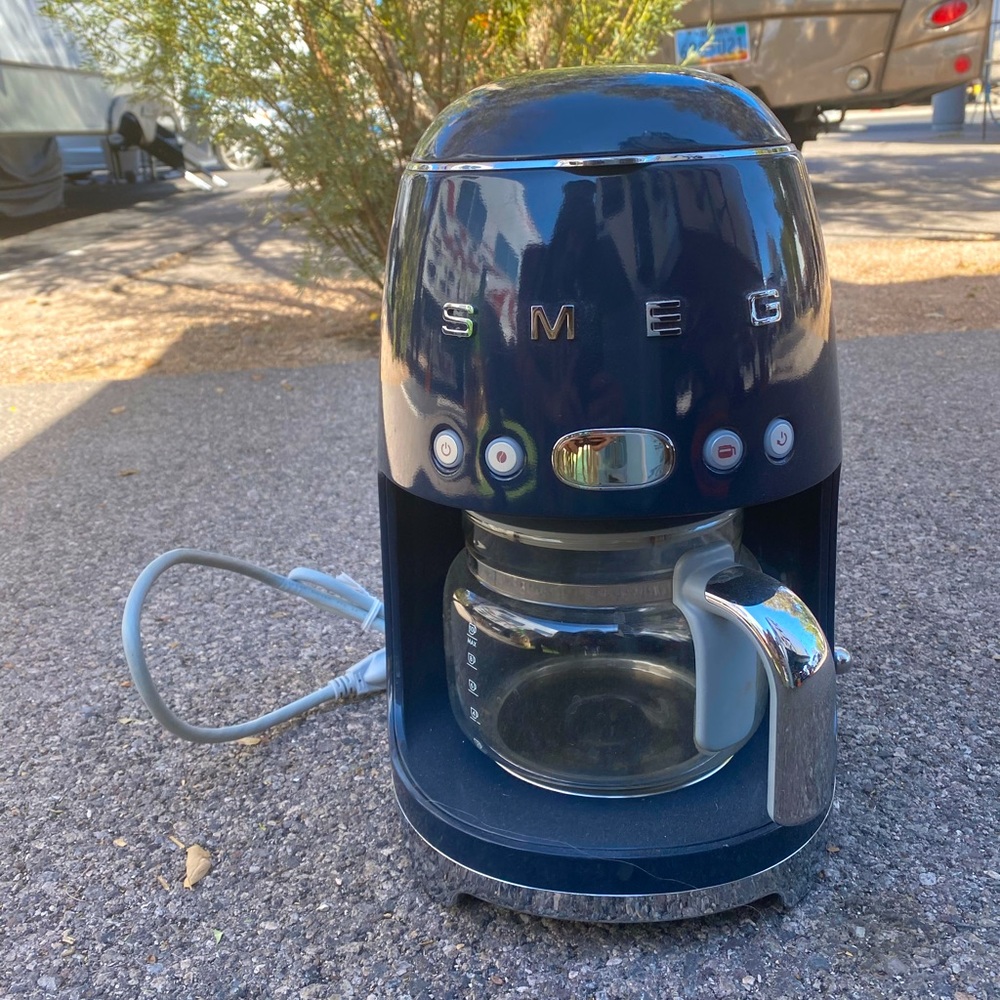 SMEG coffee maker I broke the pot